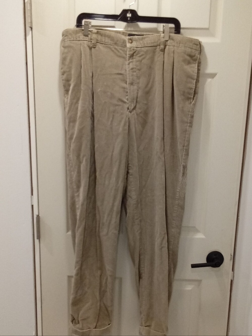 Bill Blass Tan Cords Mens 40/32